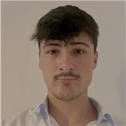 Professeur d'anglais niveau collège, diplômé du first certificate of Cambridge. Donne des cours a distance.